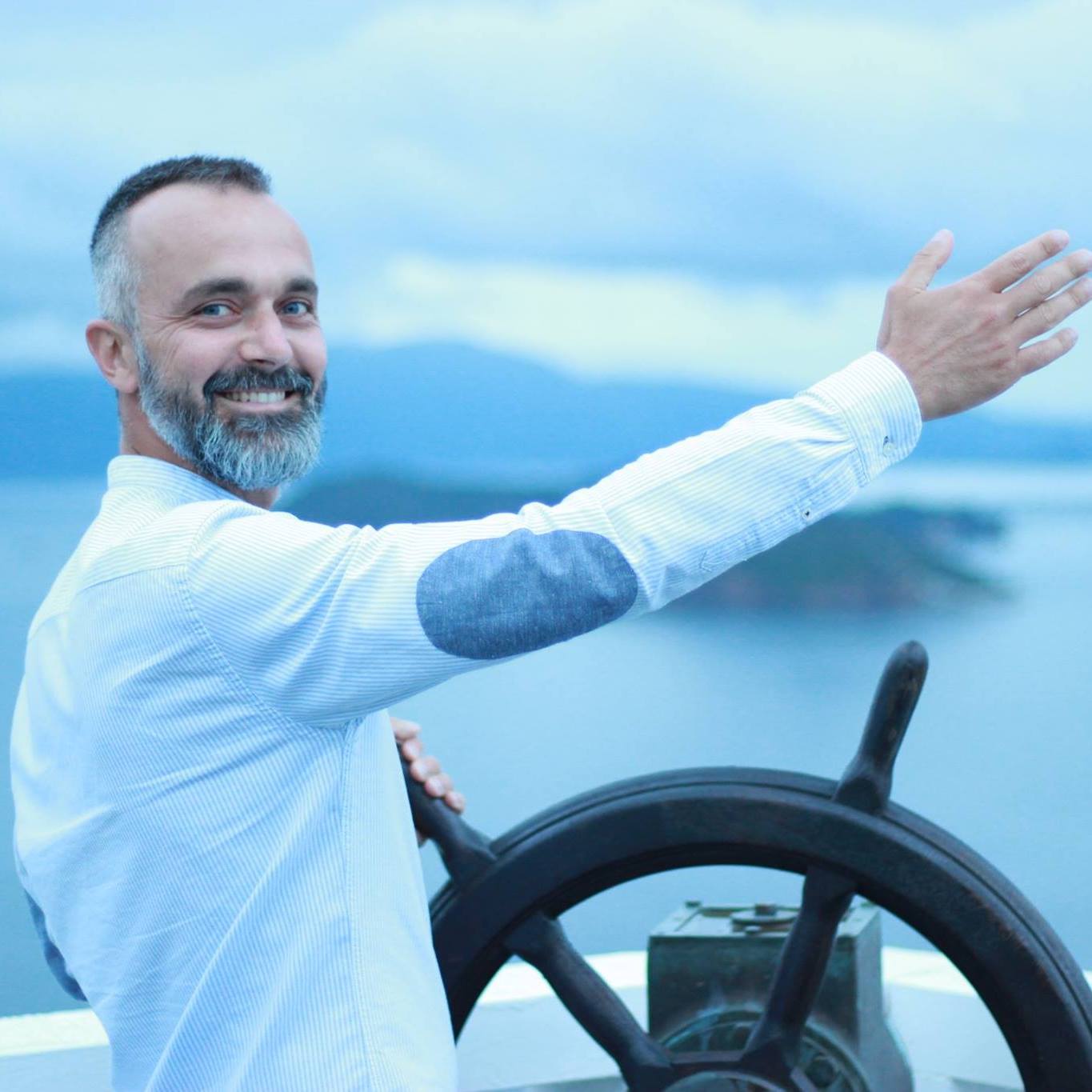paolo coirro recensione su lara samaha